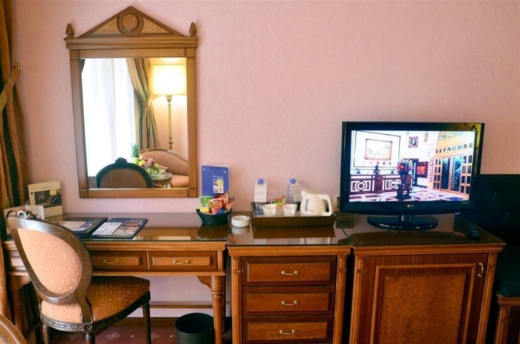 โกลเด้นทิวลิปซีเรนนาด้าแฮมร่า โฮเต็ล Hotel เบรุต ภายนอก รูปภาพ